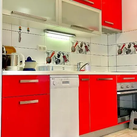 Neven Apartamento Omiš