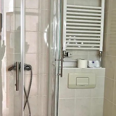 Neven Apartamento